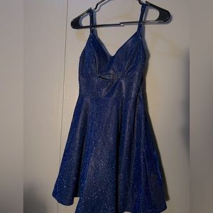 City studio dress size 5, worse once for dance but baby bump got to big.